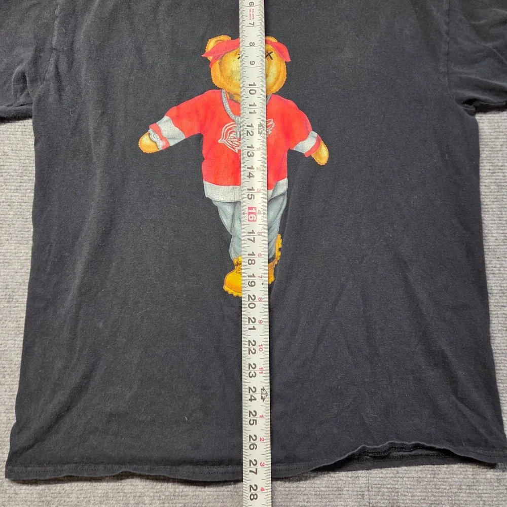 Gildan Heavy Cotton Detroit Red Wing Teddy Bear Streetwear Graphic T Shirt Black - Picture 6 of 8